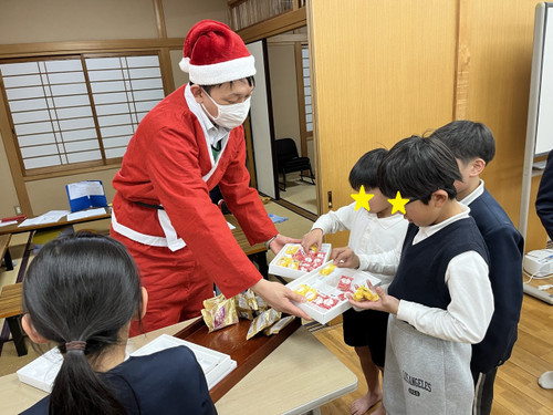 _20251211_195859_304 _20251211_195859_304